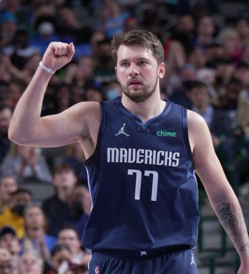 混团世界杯爆冷门！世界冠军丢大分，德韩首败，王曼昱回应伤病（混团世界杯爆冷：世界冠军丢分惨重，德韩遭首败，王曼昱回应伤病）