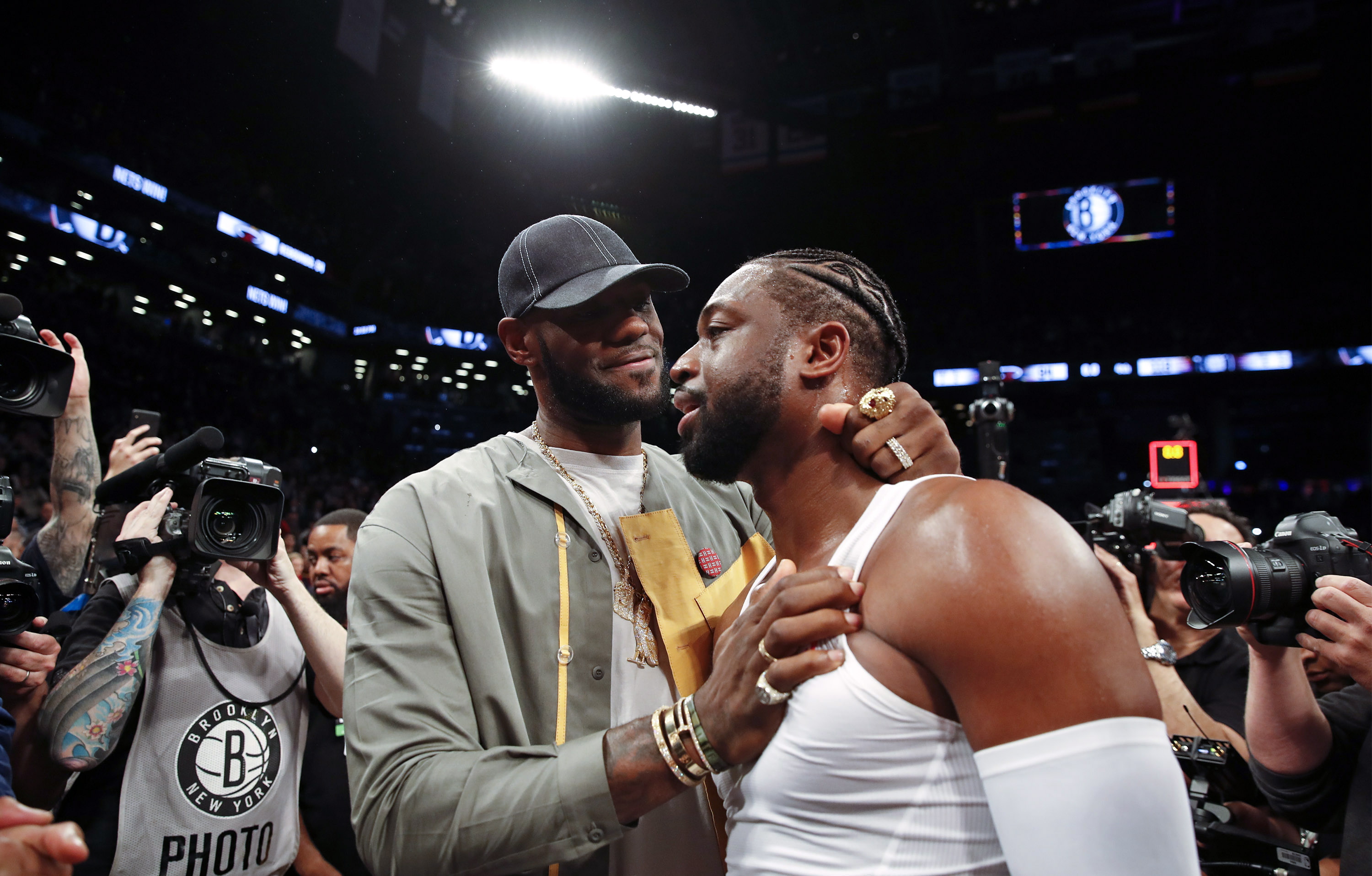 胡梅尔斯：按照目前的中卫市场，施洛特贝克有很多的机会（胡梅尔斯：以当下中卫行情来看，施洛特贝克机会颇多）